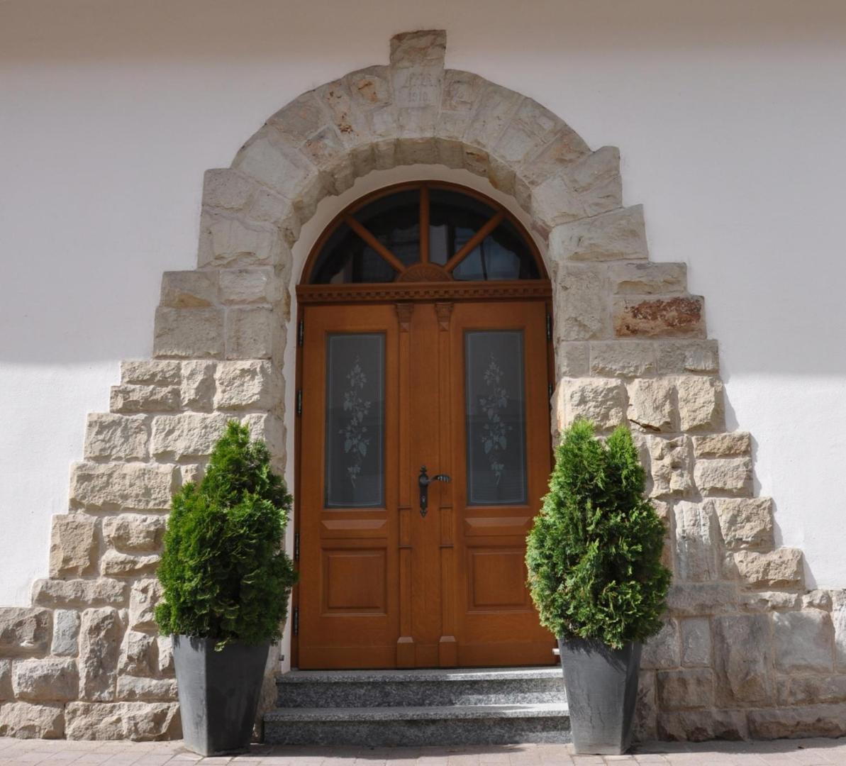 Winzerhotel Kinges-Kessel Morstadt Exterior photo
